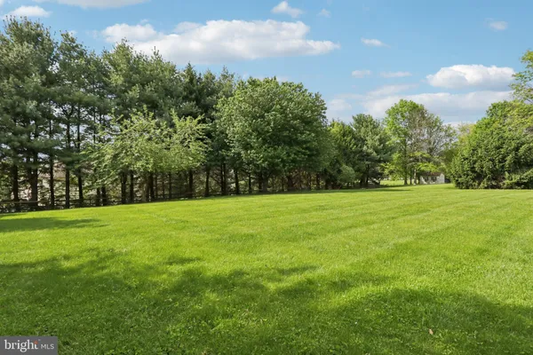 $879,900 | 308 Detjen Drive, Hockessin, DE 19707