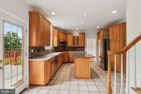 $879,900 | 308 Detjen Drive, Hockessin, DE 19707