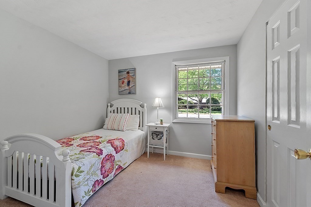 2 Howard Road Chelmsford, MA 01824 - Photo 23 of 32