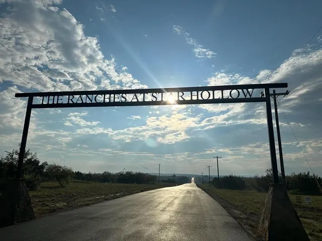 $75,000 | 520 Hollow Drive, Lipan, TX 76462