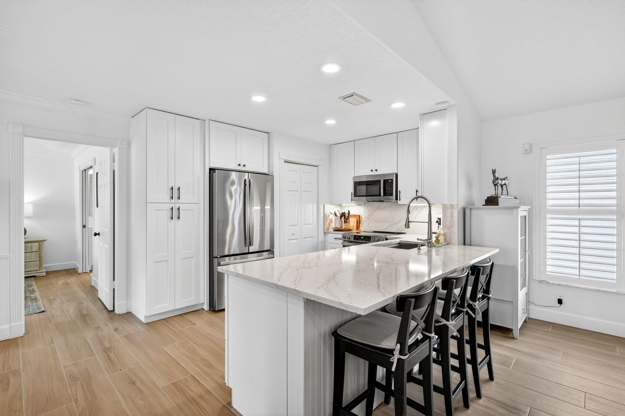 6208 Michael Street Jupiter, FL 33458 - Photo 1 of 60 Kitchen
