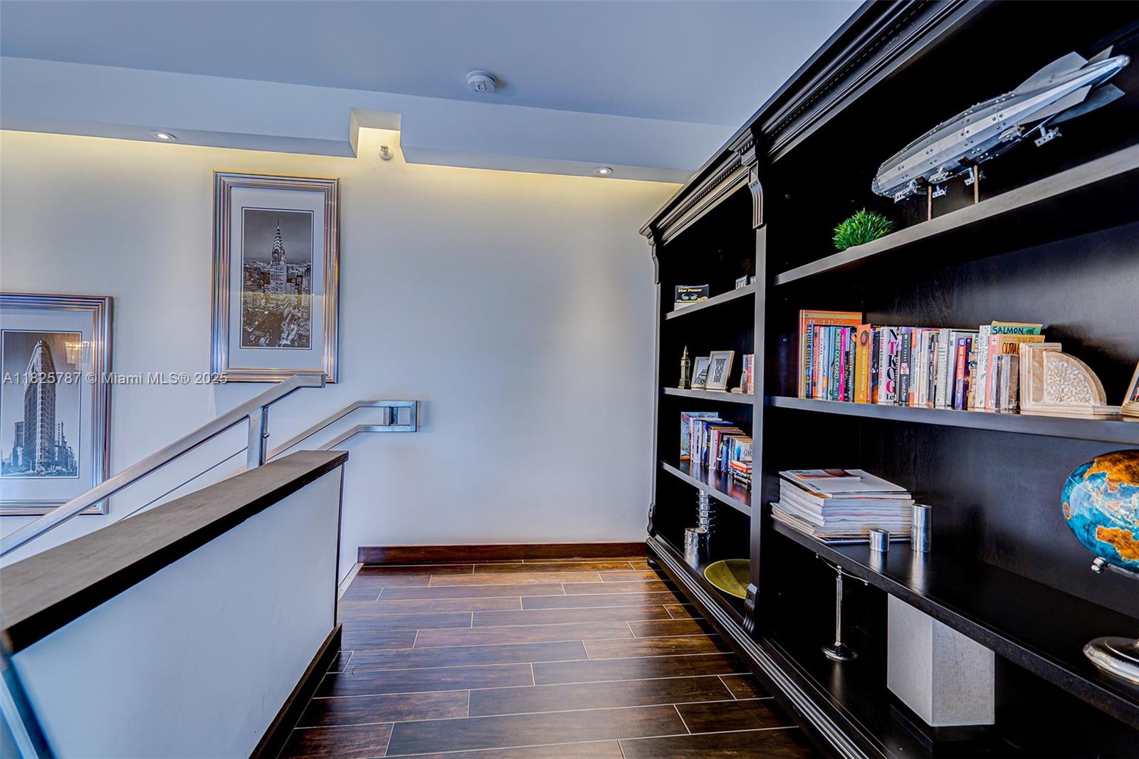 1701 Sunset Harbour Drive, Unit L507 Miami Beach, FL 33139 - Photo 11 of 28 a hallway with cabinets