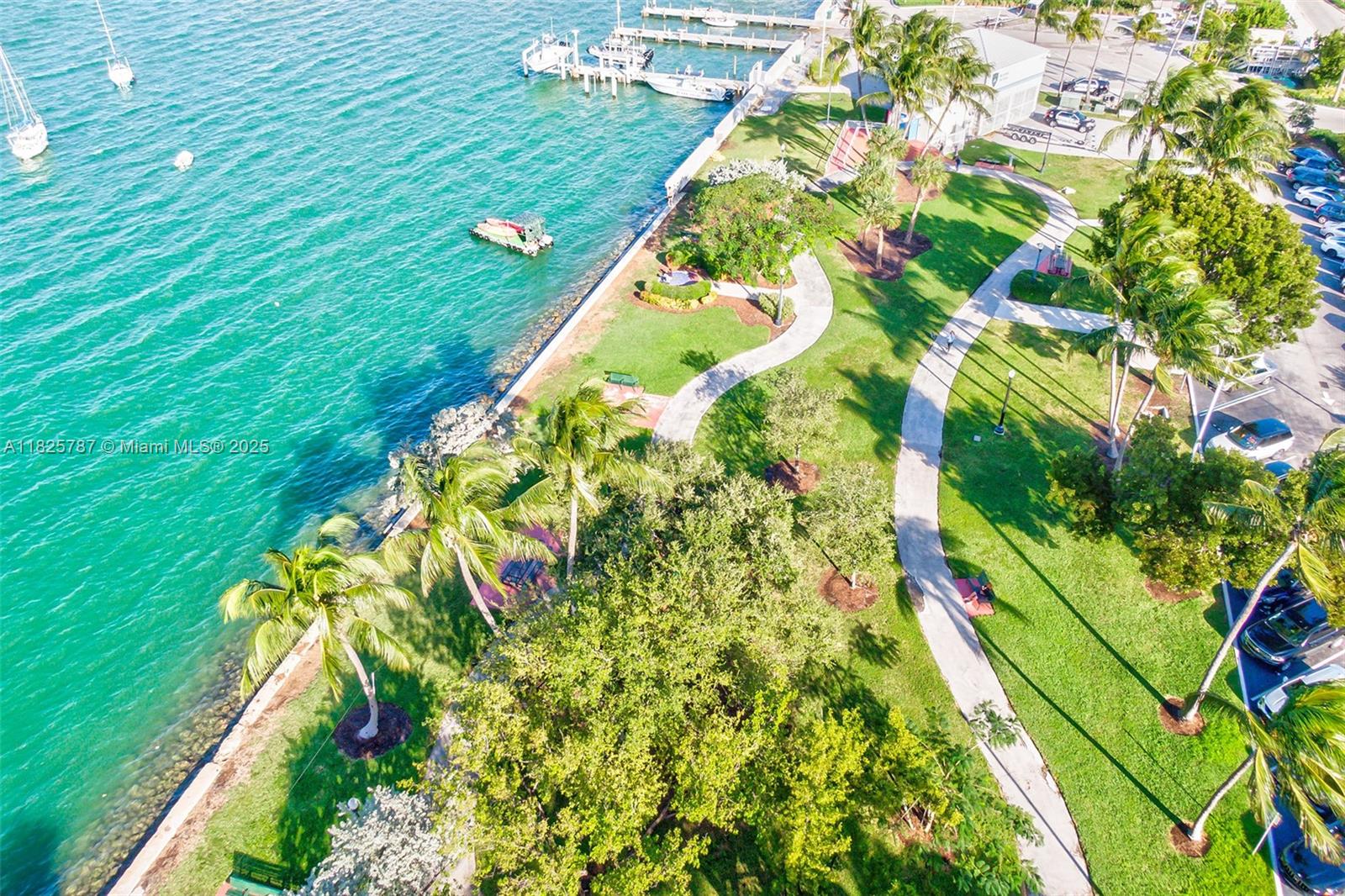 1701 Sunset Harbour Drive, Unit L507 Miami Beach, FL 33139 - Photo 22 of 28 a view of a yard with plants
