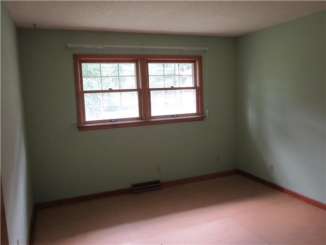 219 Harper Road Clarksville, TN 37043 - Photo 15 of 18