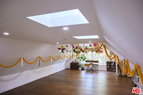 $1,695,000 | 2248 South Hobart Boulevard, Los Angeles, CA 90018