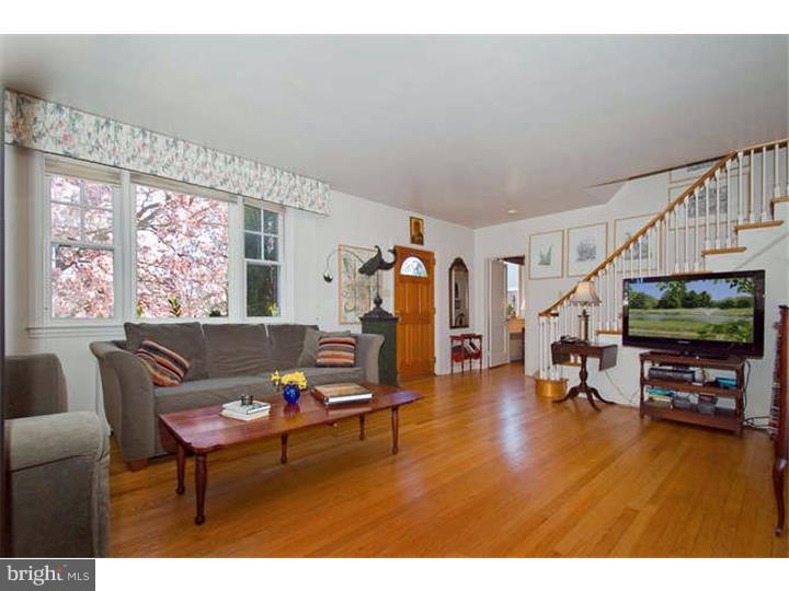 1212 Ellston Road Havertown, PA 19083 - Photo 3 of 16 Living Room