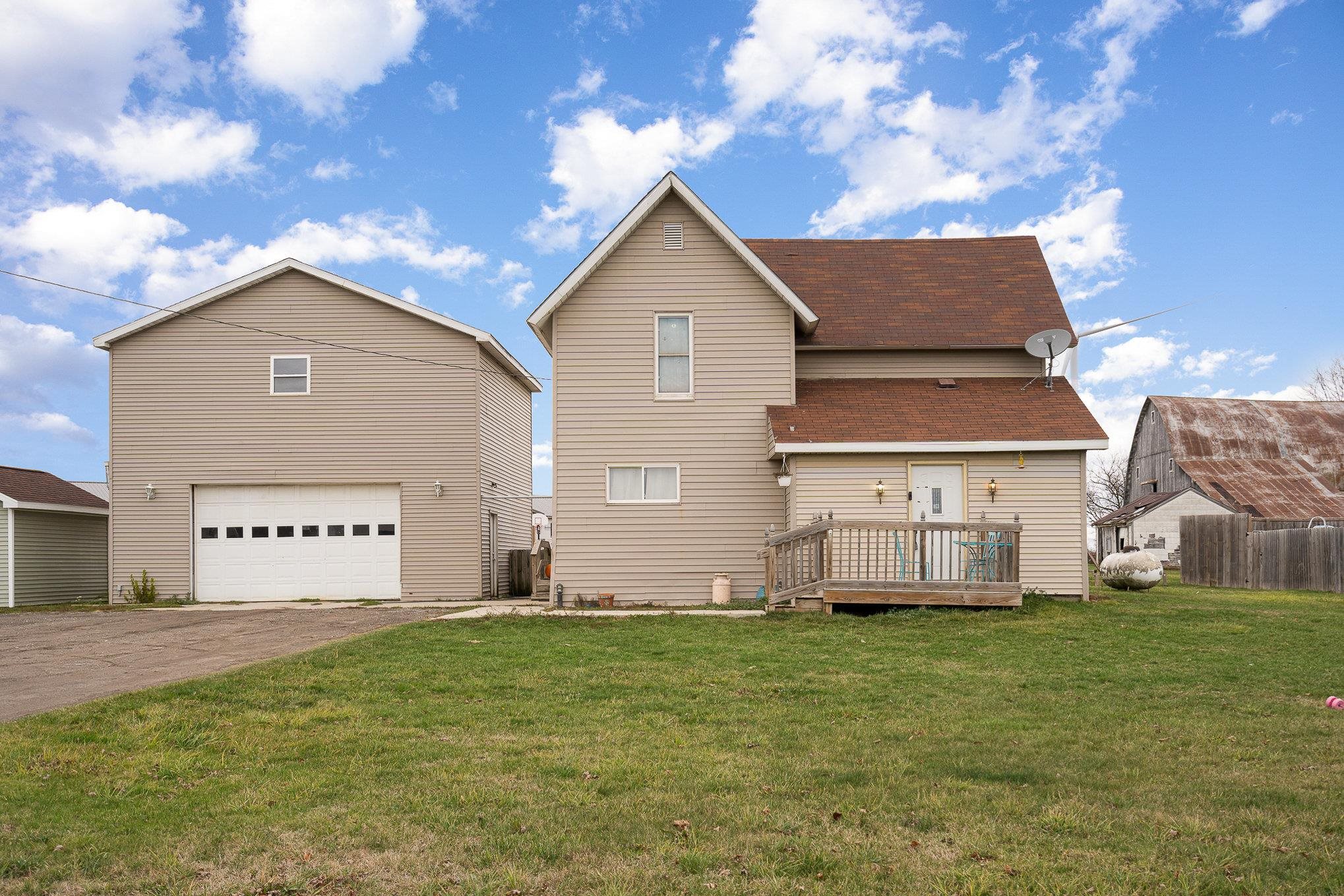 7465 East South County Line Road Shepherd, MI 48883 - Photo 2 of 30