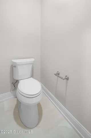 $449,900 | 605 Valley Pointe Drive, Schenectady, NY 12309