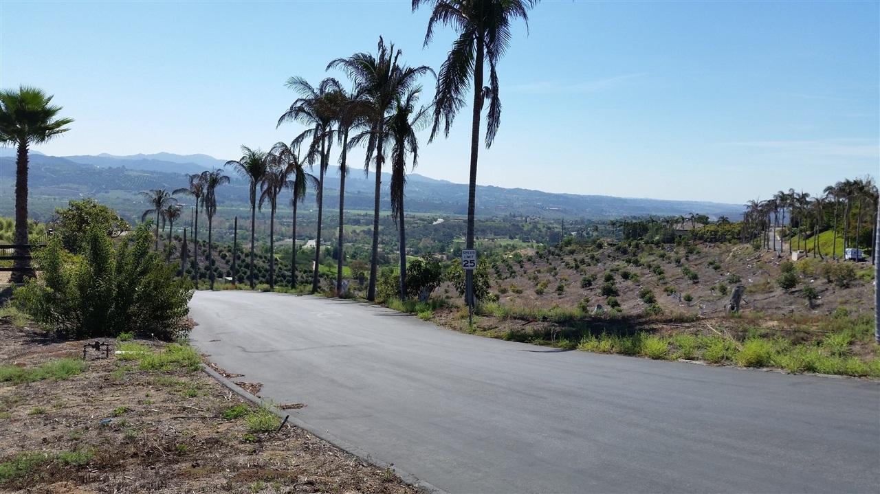 Dos Lomas Fallbrook Ca Fallbrook, CA 92028 - Photo 15 of 19 Gallery Image 15