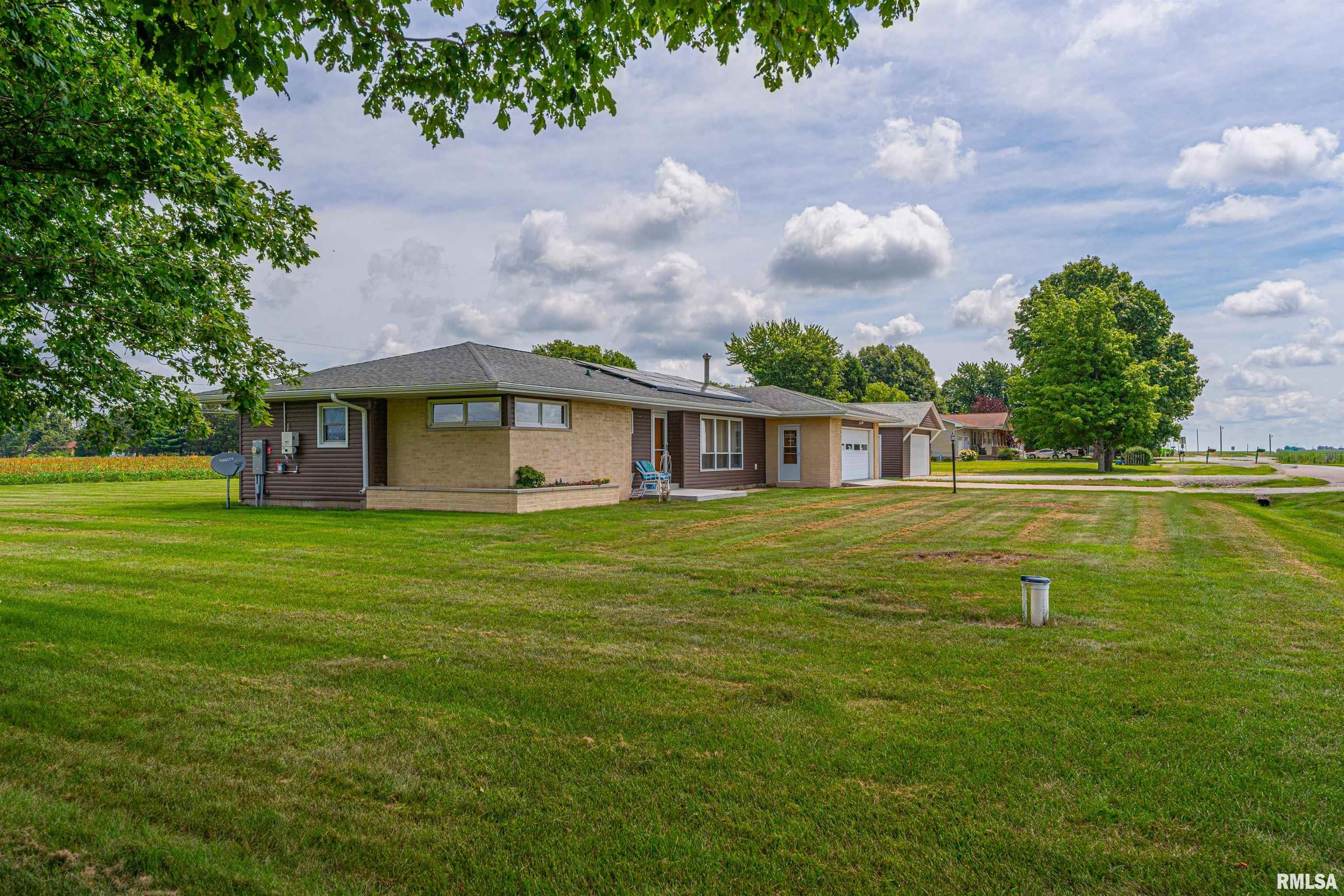 1390 Airport Road Lincoln, IL 62656 - Photo 3 of 34