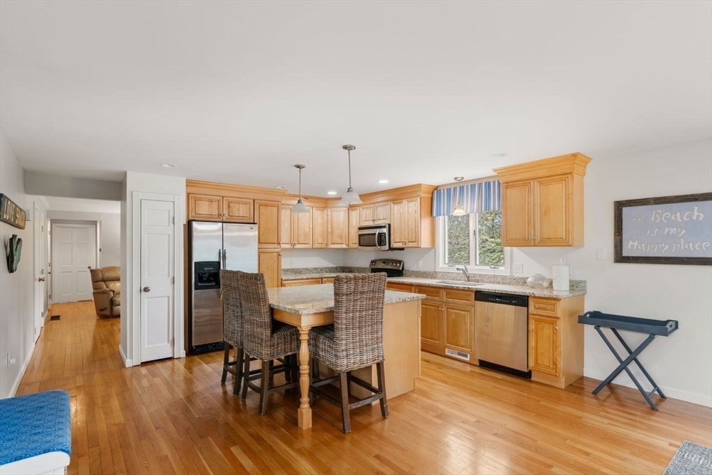 17 Joshua Jethro Road Harwich, MA 02645 - Photo 11 of 40