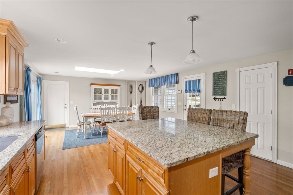 17 Joshua Jethro Road Harwich, MA 02645 - Photo 13 of 40