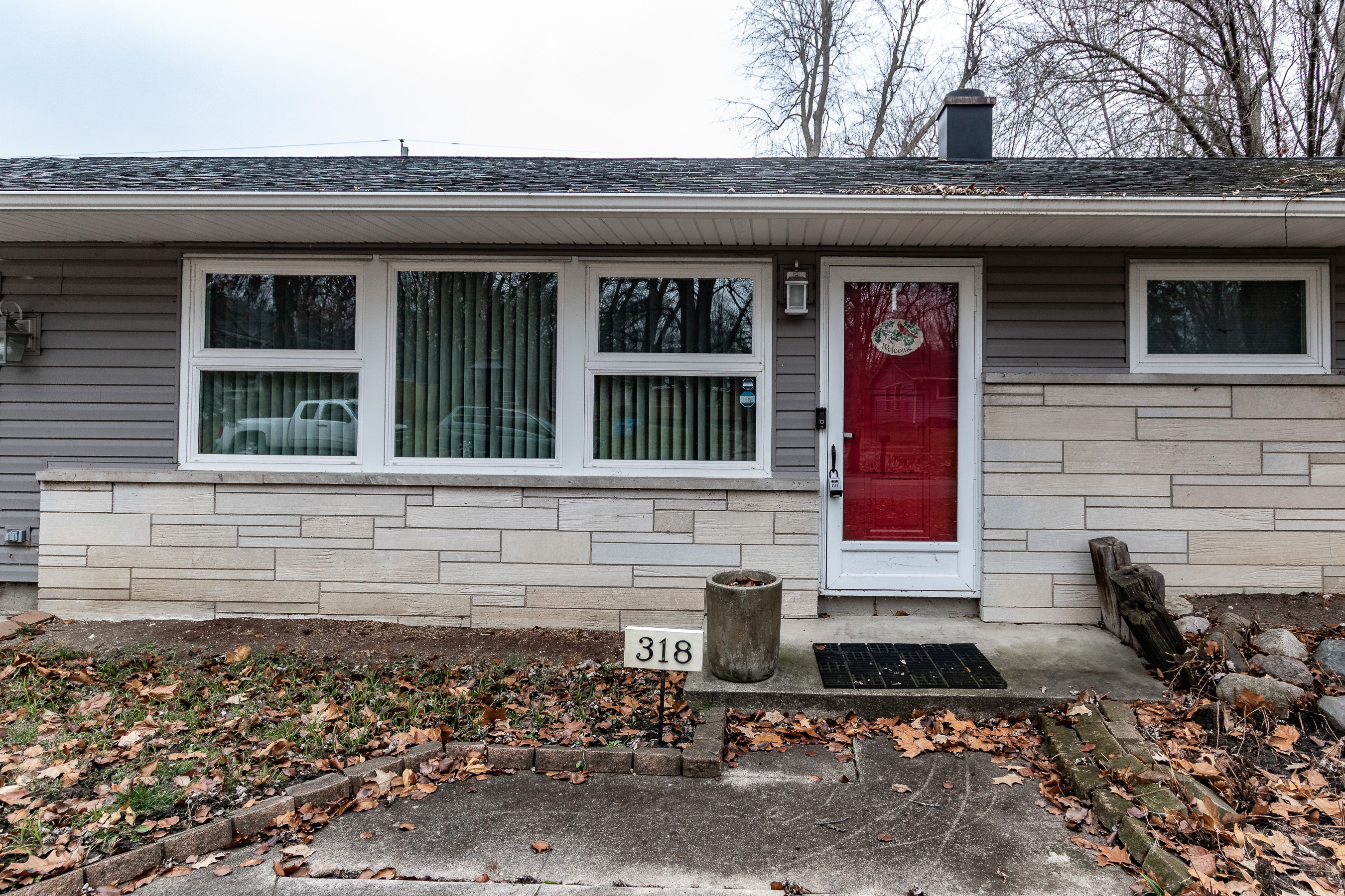 318 North Shellbark Road Muncie, IN 47304 - Photo 2 of 24 Gallery Image 2