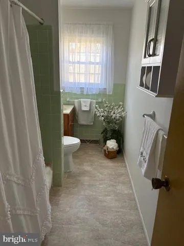 $2,450 | 7 Larchwood Road, Reading, PA 19610