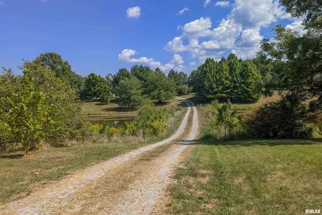 $399,000 | 350 Oak Grove Road, Makanda, IL 62958