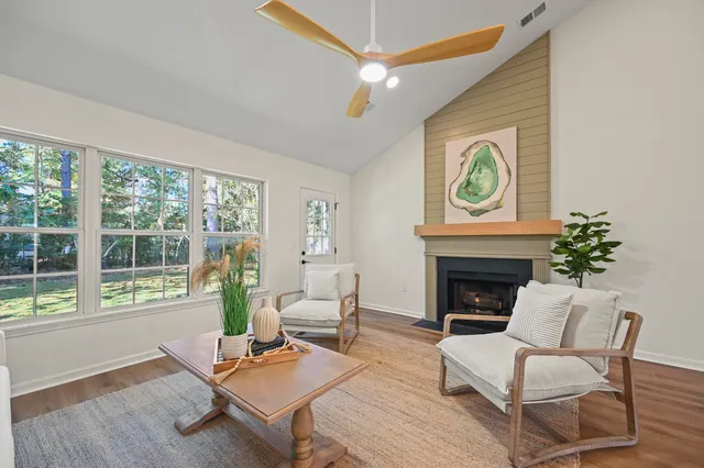 $372,500 | 303 Ashford Circle, Summerville, SC 29485