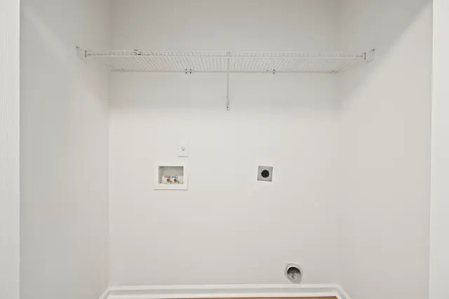 $372,500 | 303 Ashford Circle, Summerville, SC 29485