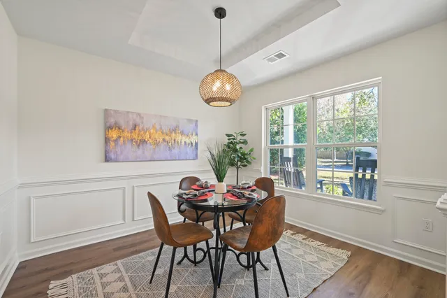 $372,500 | 303 Ashford Circle, Summerville, SC 29485