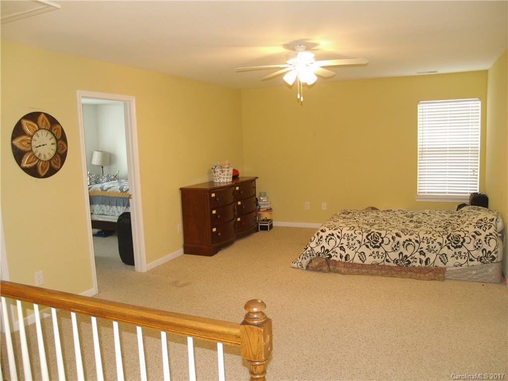 16205 Raptor Court Charlotte, NC 28278 - Photo 8 of 10 Gallery Image 8