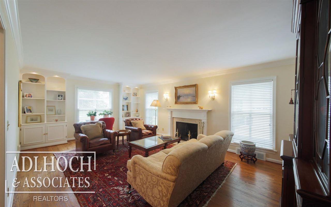 256 Cloverly Road Grosse Pointe Farms, MI 48236 - Photo 3 of 26