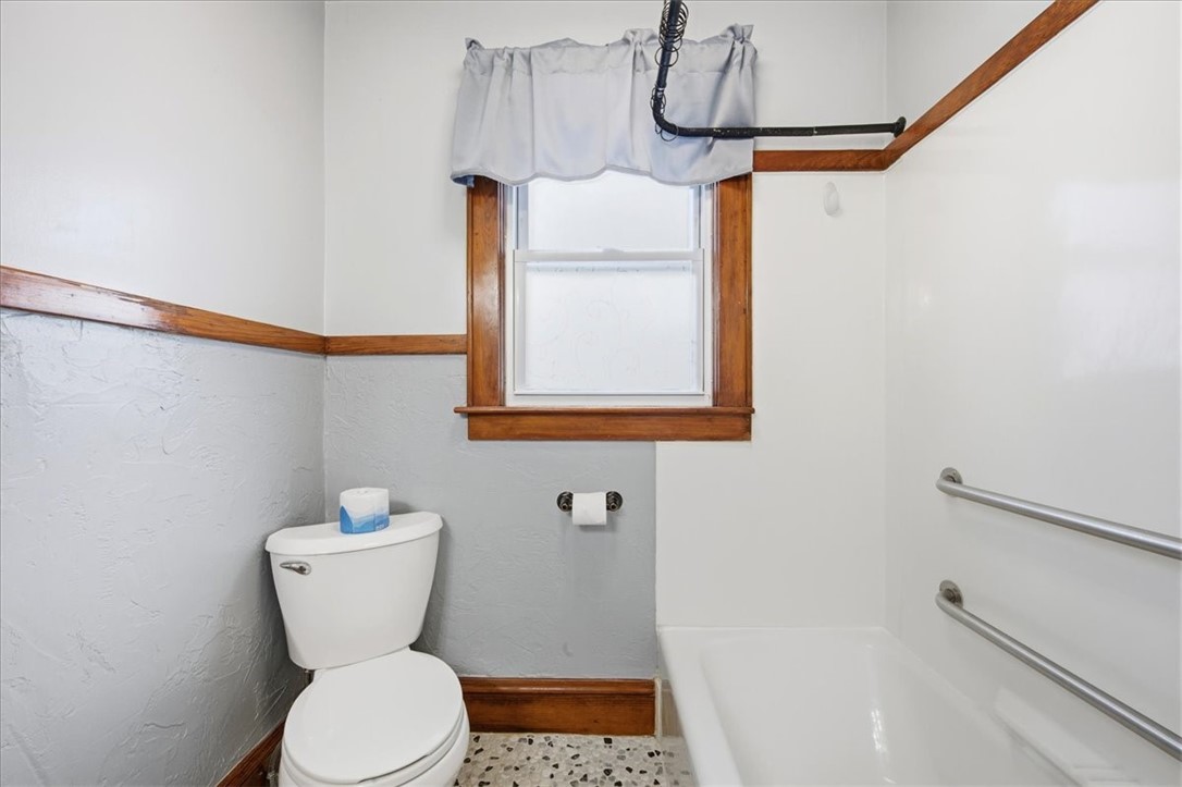 34 Diamond Hill Road Hopkinton, RI 02808 - Photo 10 of 38 Gallery Image 10