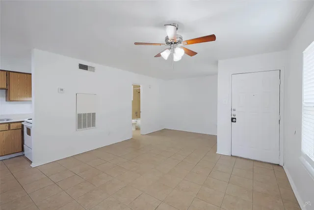 $870 | 2323 Wells Branch Parkway, Unit F104, Austin, TX 78728