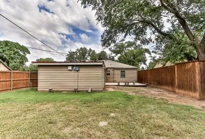 $2,100 | 2711 22nd Street, Lubbock, TX 79410