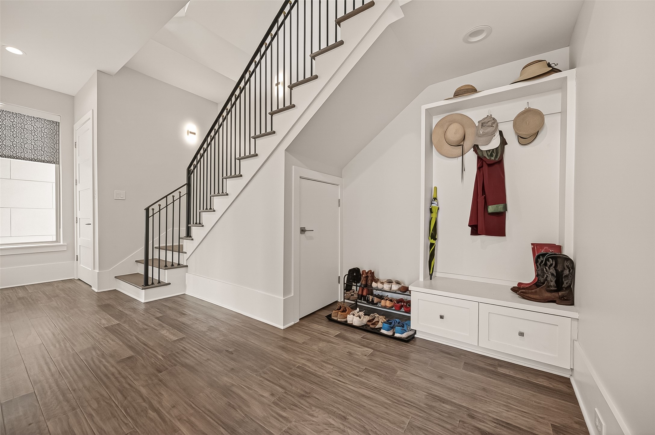 1810 Branard Street, Unit B Houston, TX 77098 - Photo 3 of 24