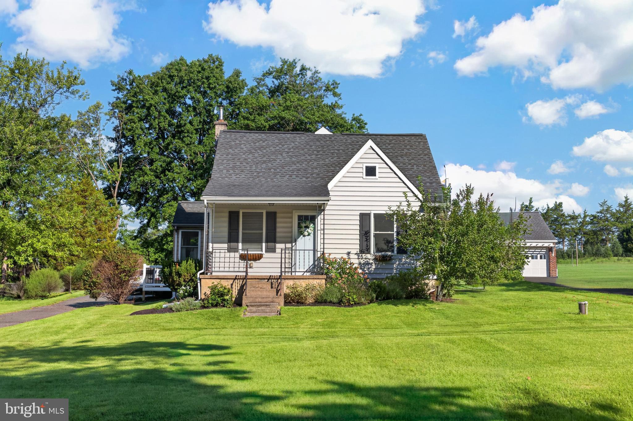1145 Kepler Road Pottstown, PA 19464 - Photo 2 of 37 Gallery Image 2