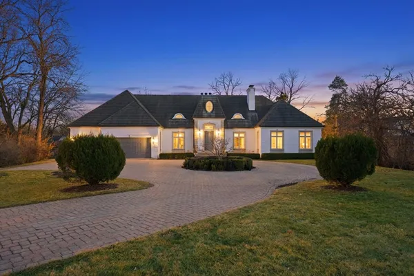$1,565,000 | 11361 West Plainfield Road, Indian Head Park, IL 60525