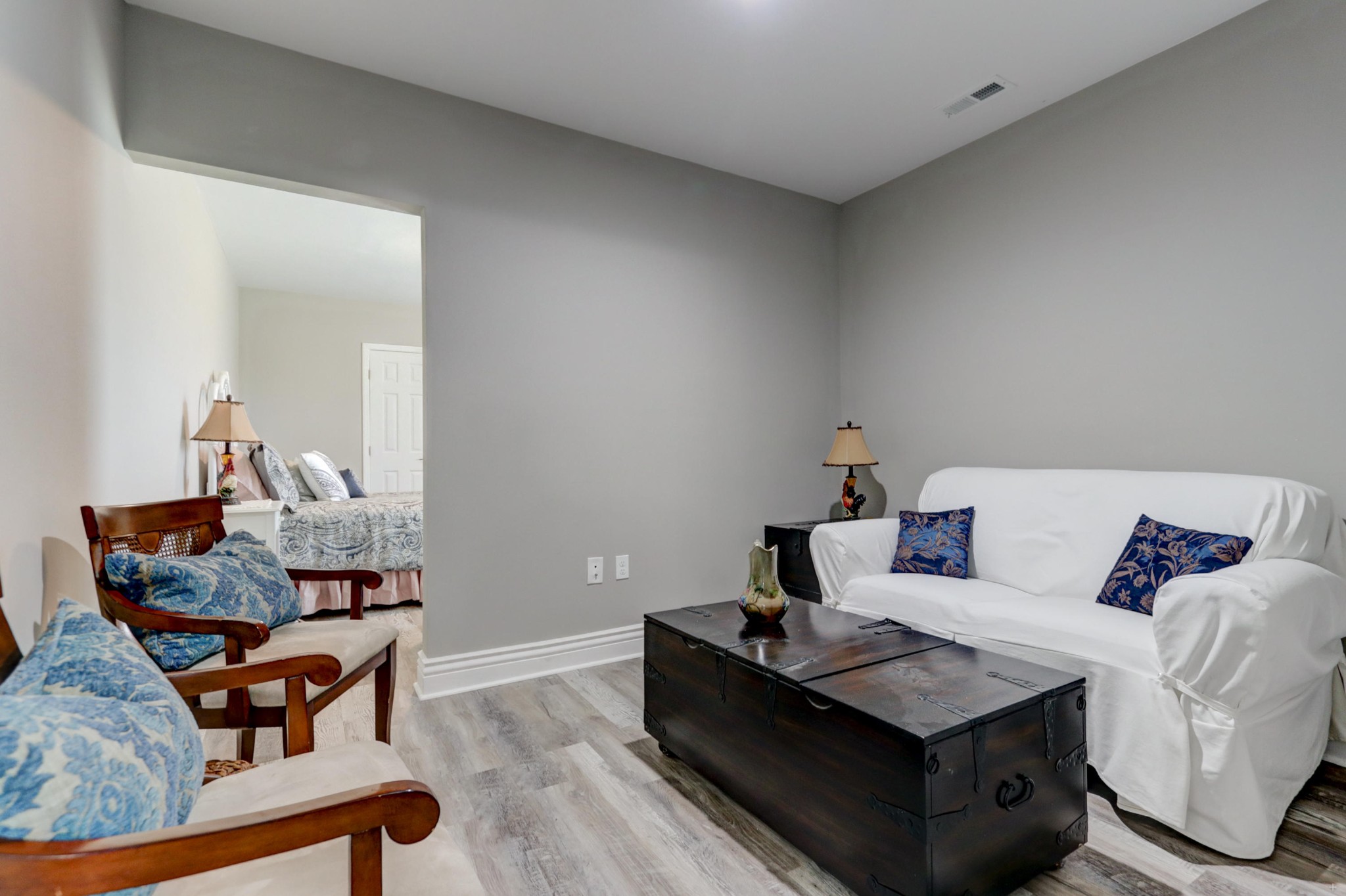 7429 Lakeshore Drive Rutledge, TN 37861 - Photo 28 of 38 a living room with furniture and wooden floor