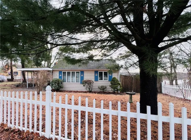$2,850 | 93 Grand View Drive, Warwick, RI 02886