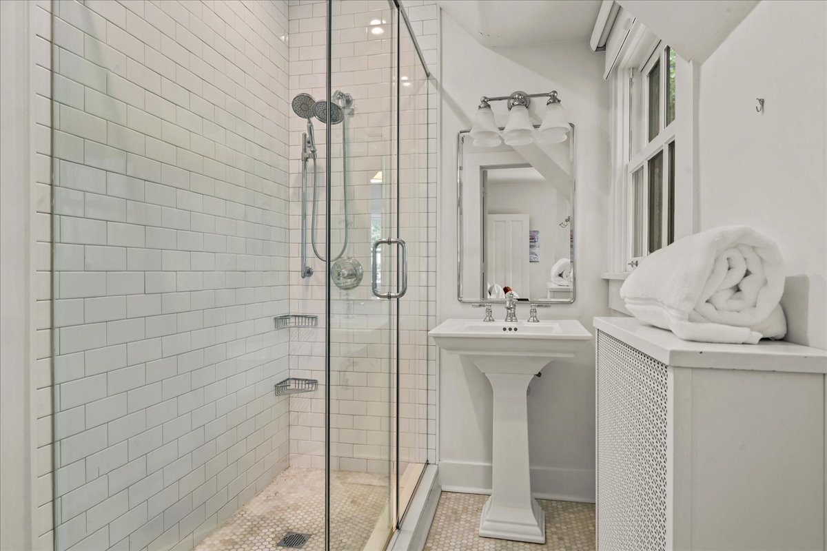 605 Arbor Vitae Road Winnetka, IL 60093 - Photo 64 of 84