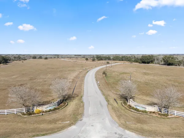 $49,000 | 11 River Hollow Way, Palacios, TX 77465