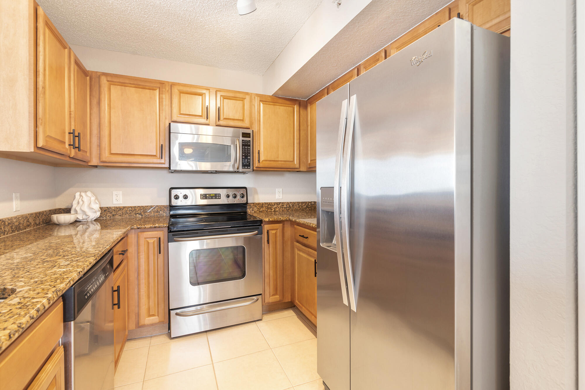 1801 North Flagler Drive, Unit 840 West Palm Beach, FL 33407 - Photo 12 of 38 low-9