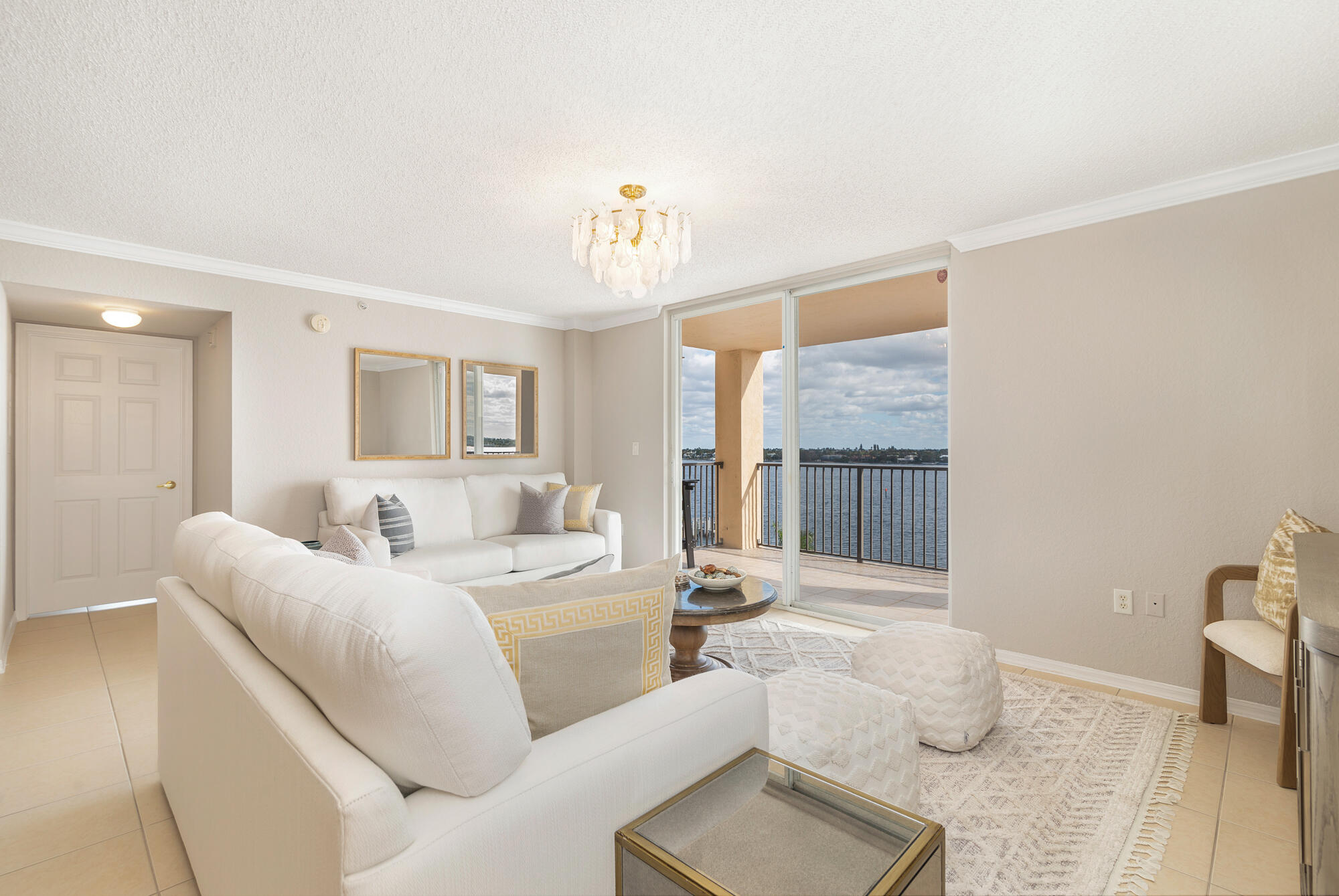 1801 North Flagler Drive, Unit 840 West Palm Beach, FL 33407 - Photo 7 of 38 low-4