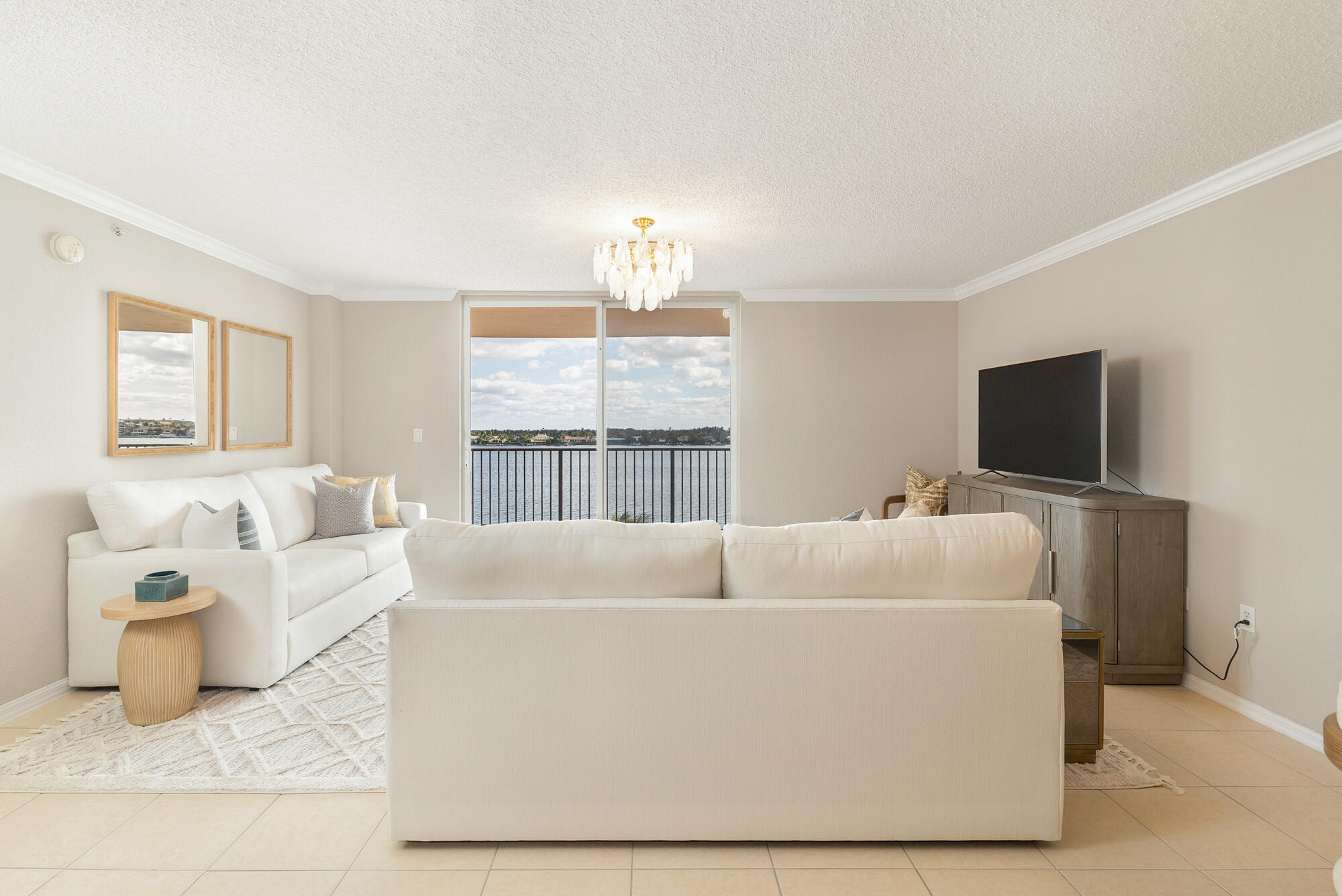 1801 North Flagler Drive, Unit 840 West Palm Beach, FL 33407 - Photo 8 of 38 low-5