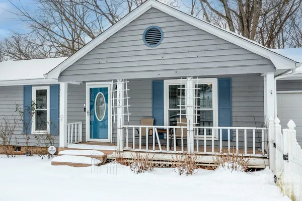 $295,000 | 11230 Mallard Crossing Drive, Charlotte, NC 28262