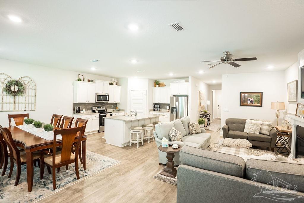 7994 Burnside Loop Pensacola, FL 32526 - Photo 7 of 32