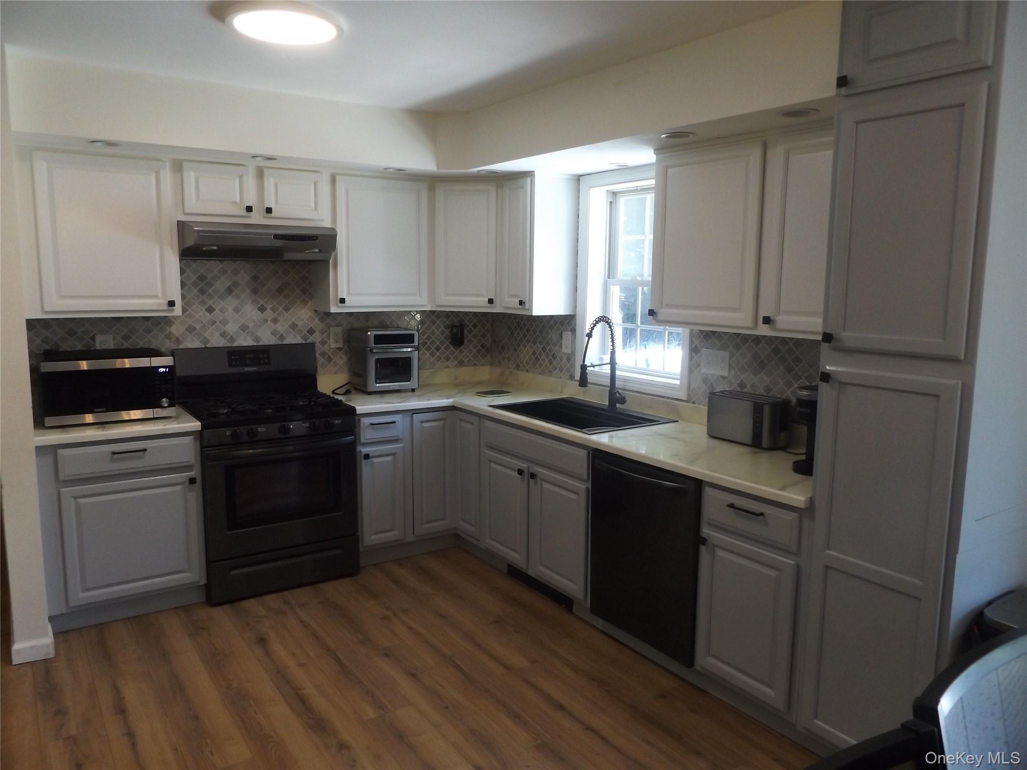 185 Ring Road Salt Point, NY 12578 - Photo 16 of 33
