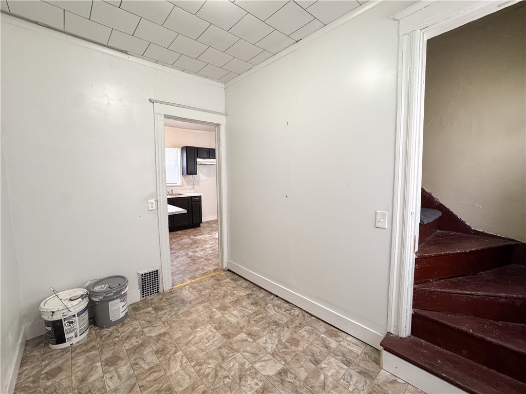 365 Weaver Street Rochester, NY 14621 - Photo 14 of 23