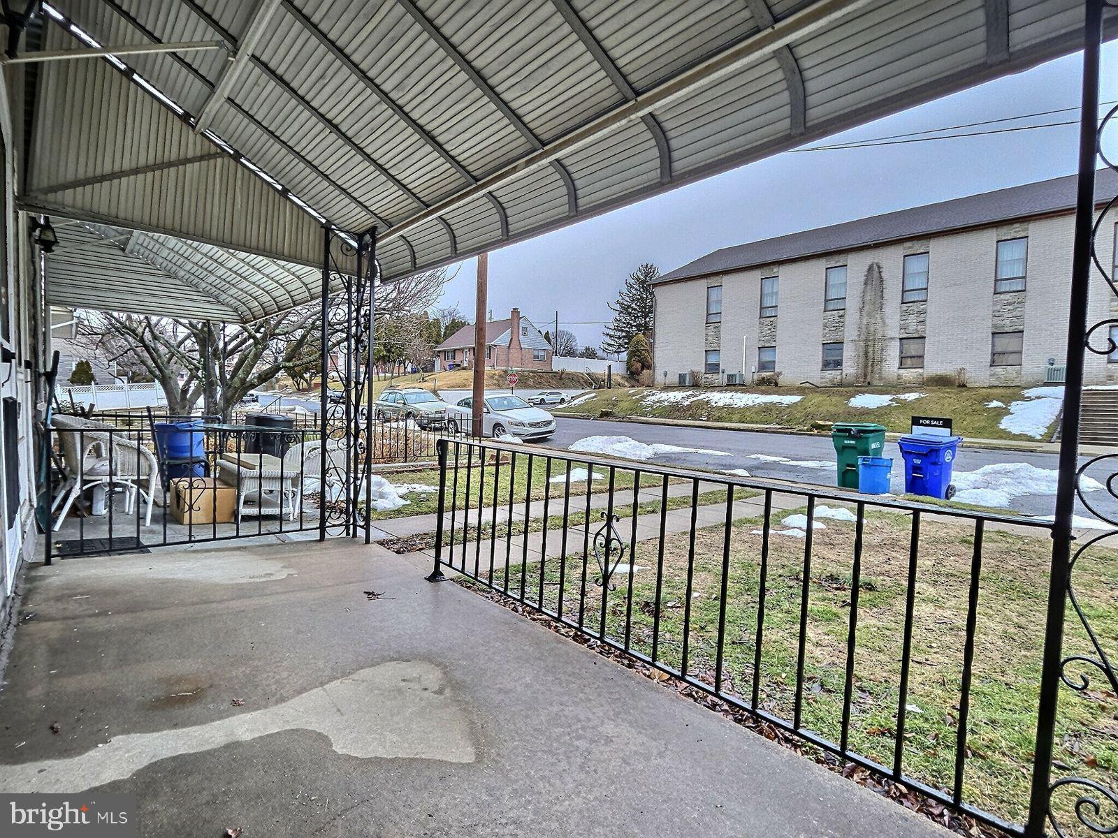 511 Park Avenue Reading, PA 19611 - Photo 3 of 20