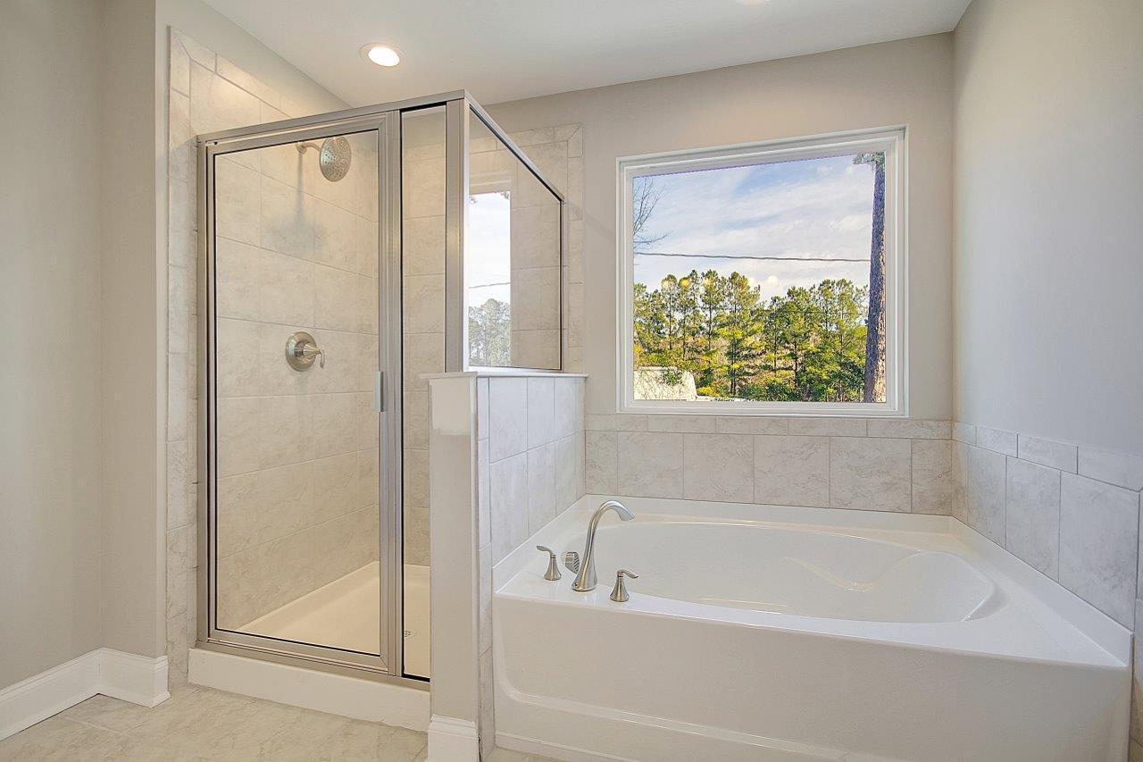 216 Mallard Road Summerville, SC 29483 - Photo 6 of 8 Florence II Master Bath