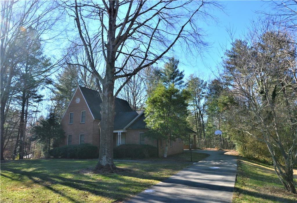 129 Spring Street Hudson, NC 28638 - Photo 4 of 40 Gallery Image 4