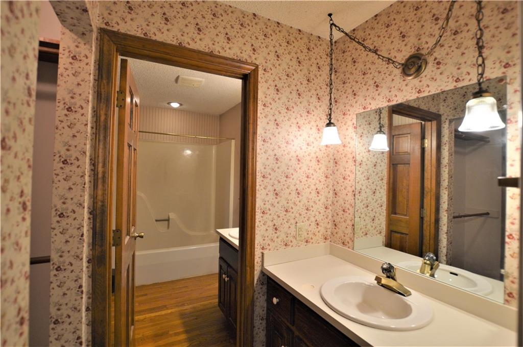 129 Spring Street Hudson, NC 28638 - Photo 35 of 40 Gallery Image 35