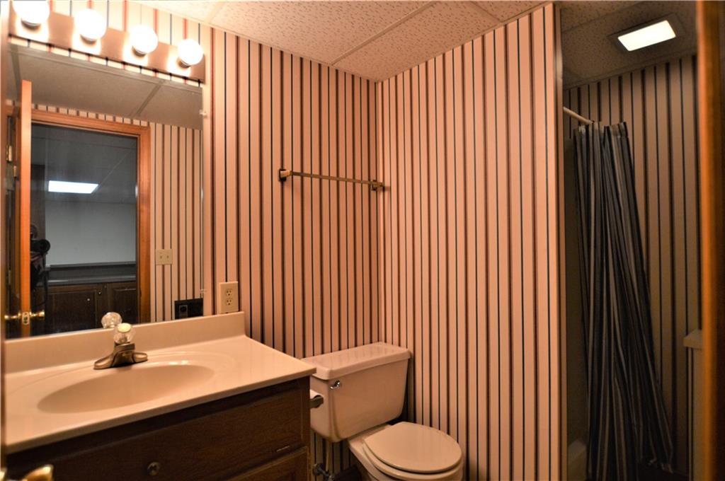 129 Spring Street Hudson, NC 28638 - Photo 38 of 40 Gallery Image 38