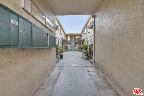 $2,750,000 | 8118 South Western Avenue, Los Angeles, CA 90047