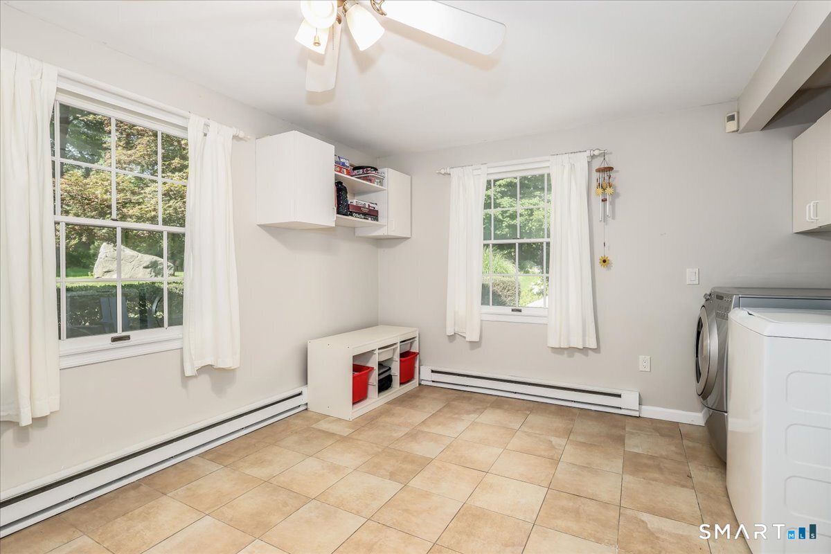 311 Mountain Road Wilton, CT 06897 - Photo 21 of 40