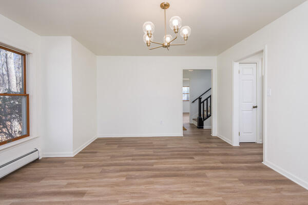 4239 High Road Cresco, PA 18326 - Photo 11 of 40 Dining room
