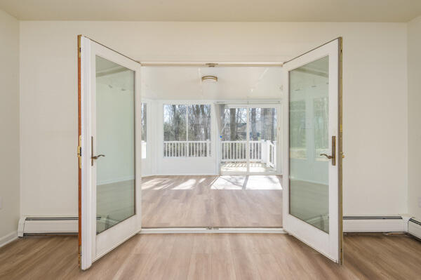 4239 High Road Cresco, PA 18326 - Photo 16 of 40 Sunroom